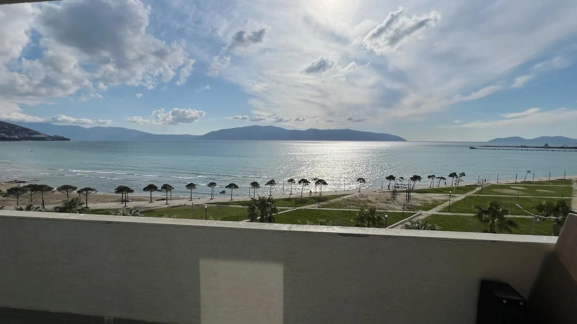 Beautiful 2 Bedroom Flat Vlorë 0*,  アルバニア